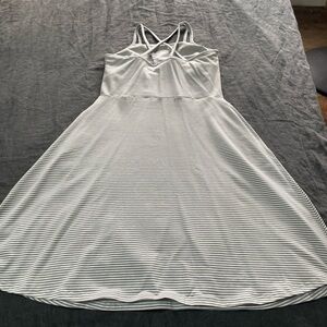 Pact Shelf bra 100% cotton sundress